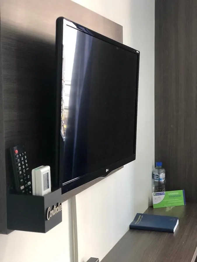 ** Hotel Rezende Suites Balneário Camboriú Brésil